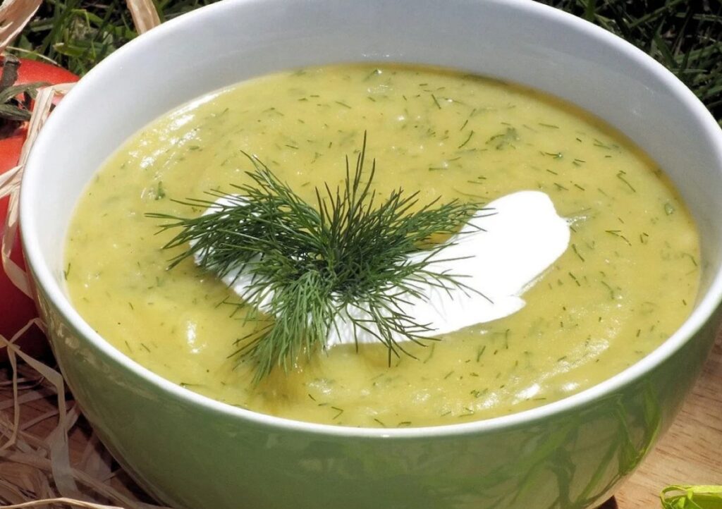Крем суп з кабачків і картоплі з кропом